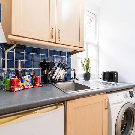 Beautiful One Bedroom Flat In Tavistock Place Лондон Екстер'єр фото