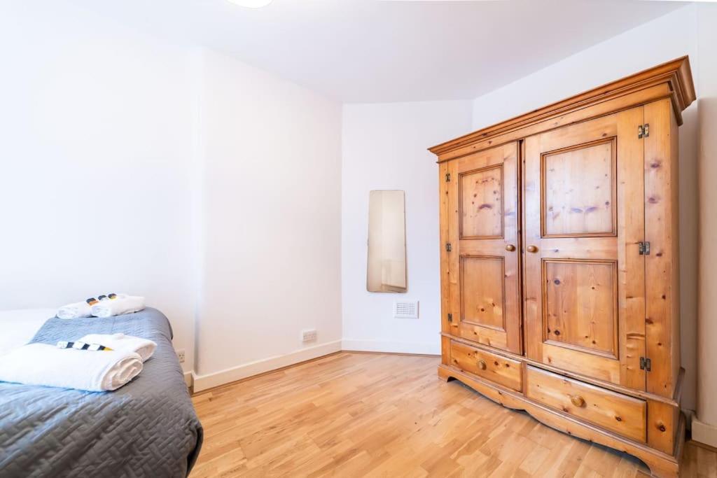Beautiful One Bedroom Flat In Tavistock Place Лондон Екстер'єр фото
