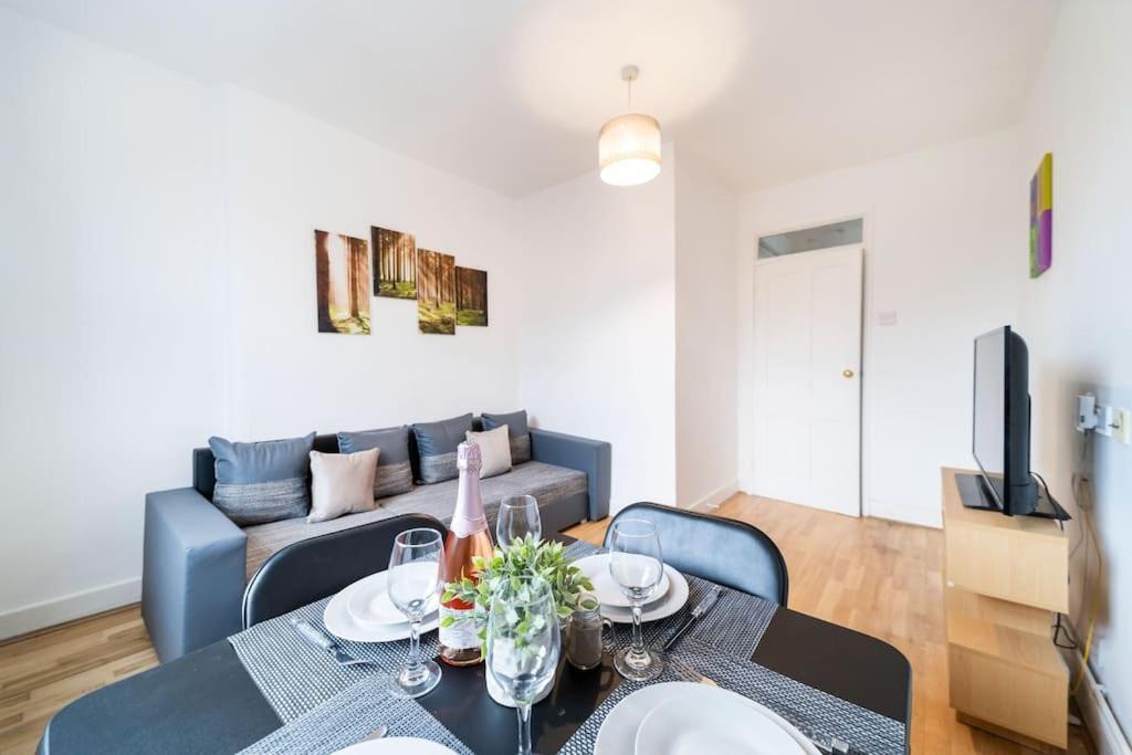 Beautiful One Bedroom Flat In Tavistock Place Лондон Екстер'єр фото