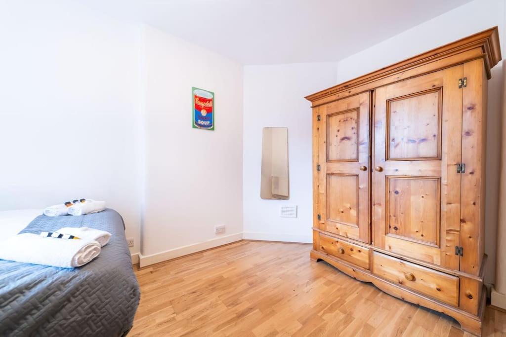 Beautiful One Bedroom Flat In Tavistock Place Лондон Екстер'єр фото